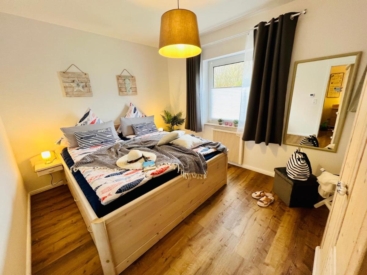 Seelund - Meeresrauschen Lauschen - Ruhiges Sonniges Apartment Mit Garten Und Terrasse Nahe Strand Und Ostsee Schönhagen المظهر الخارجي الصورة