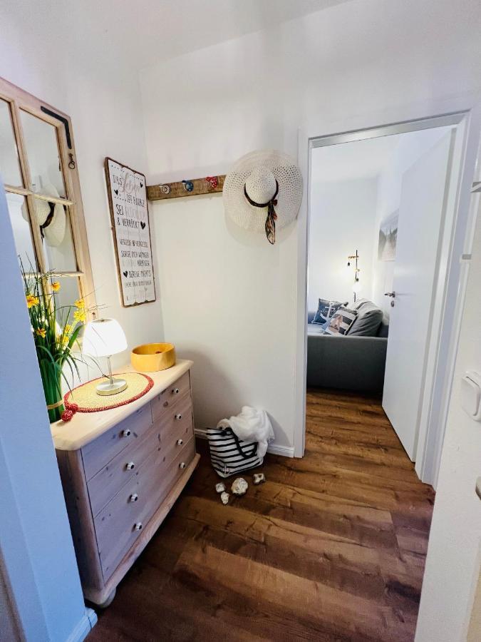 Seelund - Meeresrauschen Lauschen - Ruhiges Sonniges Apartment Mit Garten Und Terrasse Nahe Strand Und Ostsee Schönhagen المظهر الخارجي الصورة