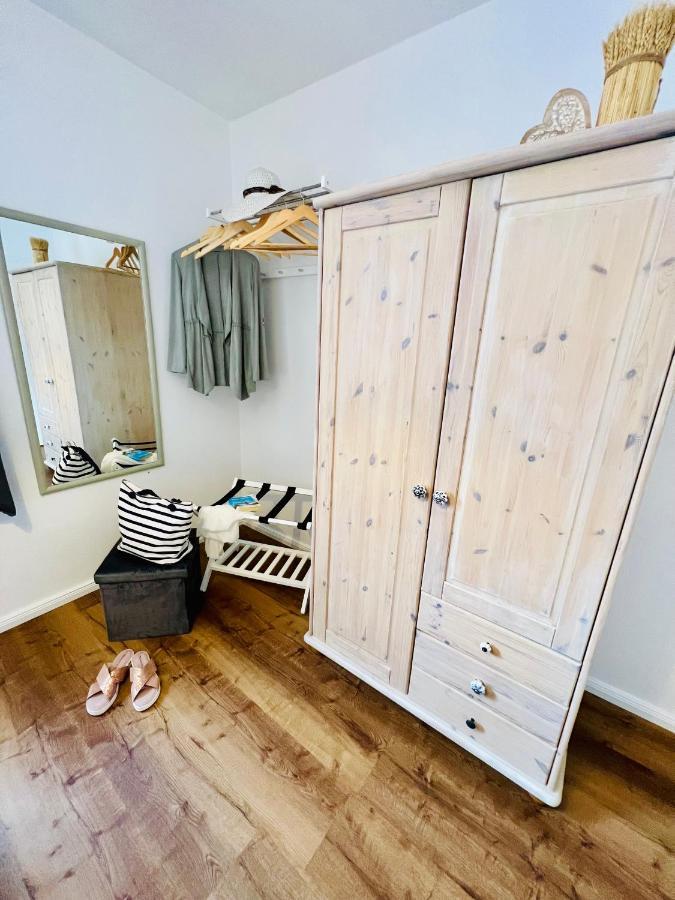 Seelund - Meeresrauschen Lauschen - Ruhiges Sonniges Apartment Mit Garten Und Terrasse Nahe Strand Und Ostsee Schönhagen المظهر الخارجي الصورة